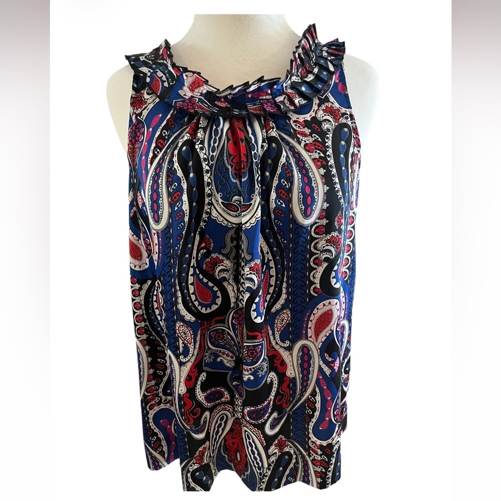 Tommy Hilfiger sleeveless shirt